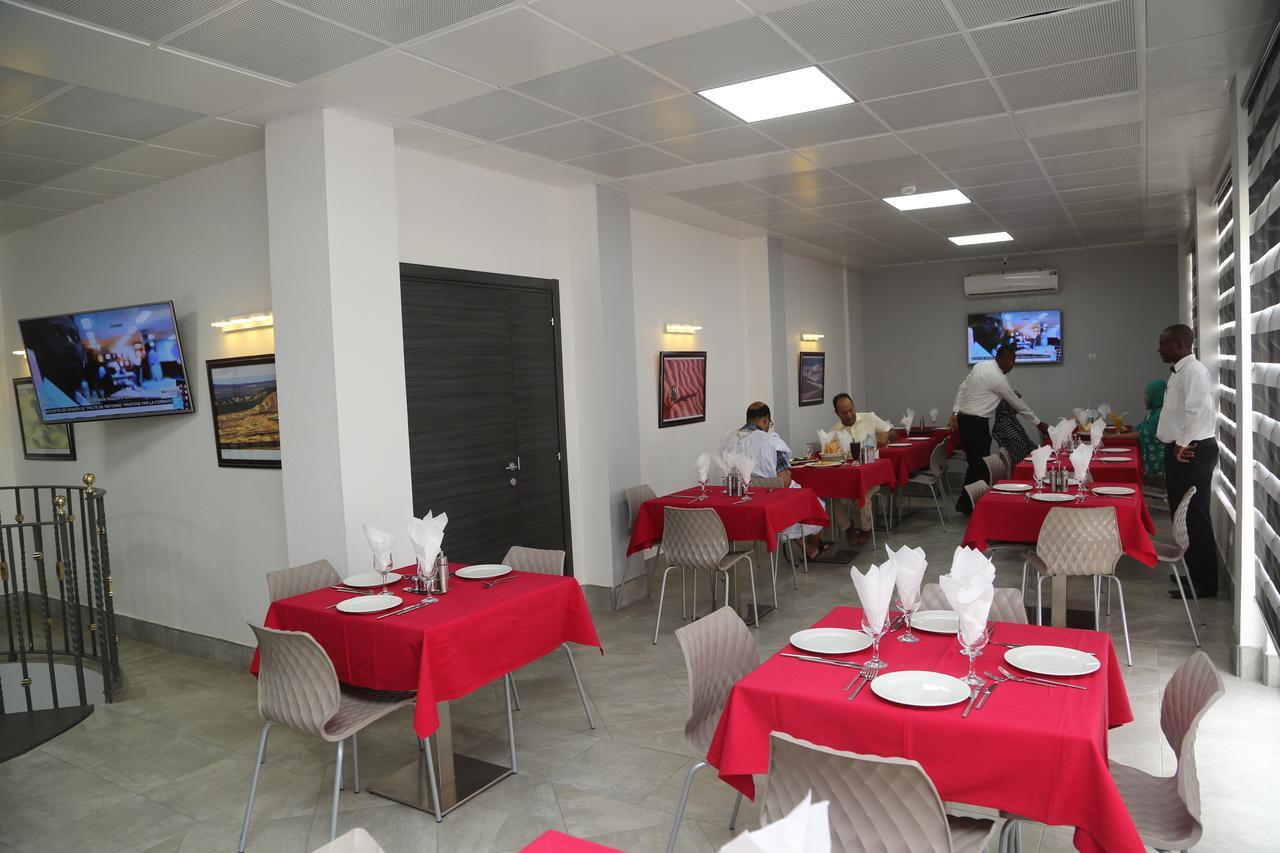 Nouakchott Hotel Esterno foto