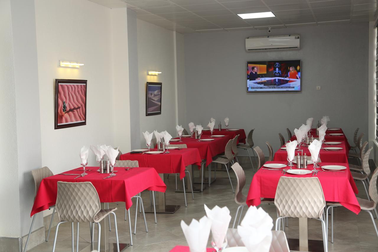 Nouakchott Hotel Esterno foto